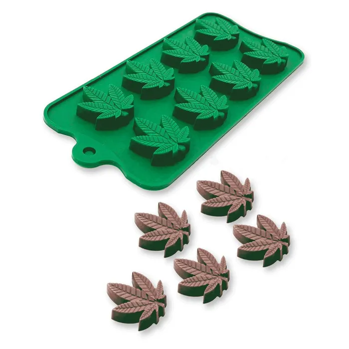 Female Sex Toys Little Genie Cannabis Silicone Weed Leaf Ice Mould